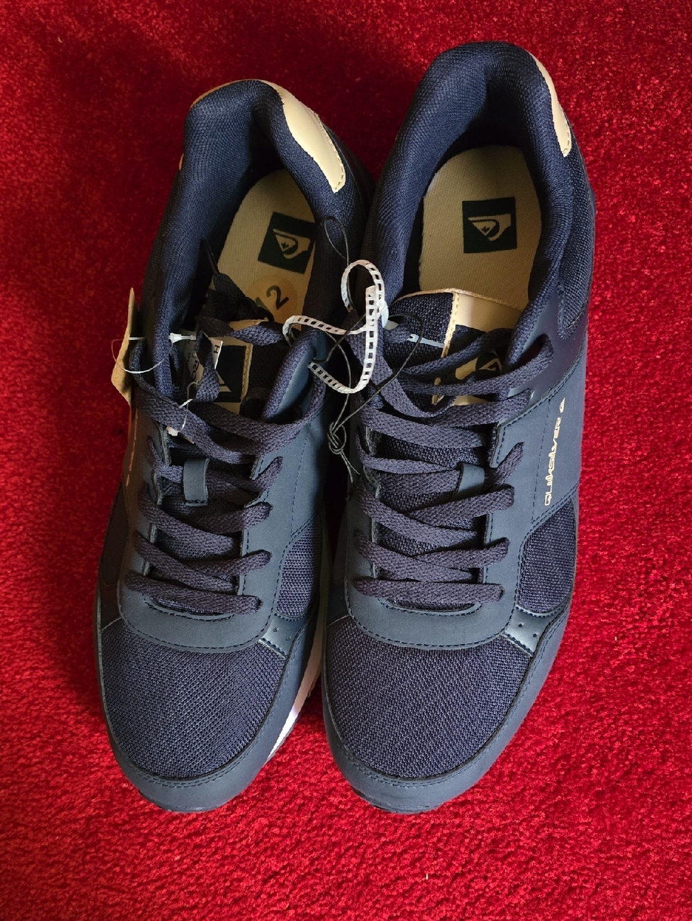 Quiksilver Men's Navy and Cream Runner Sneakers